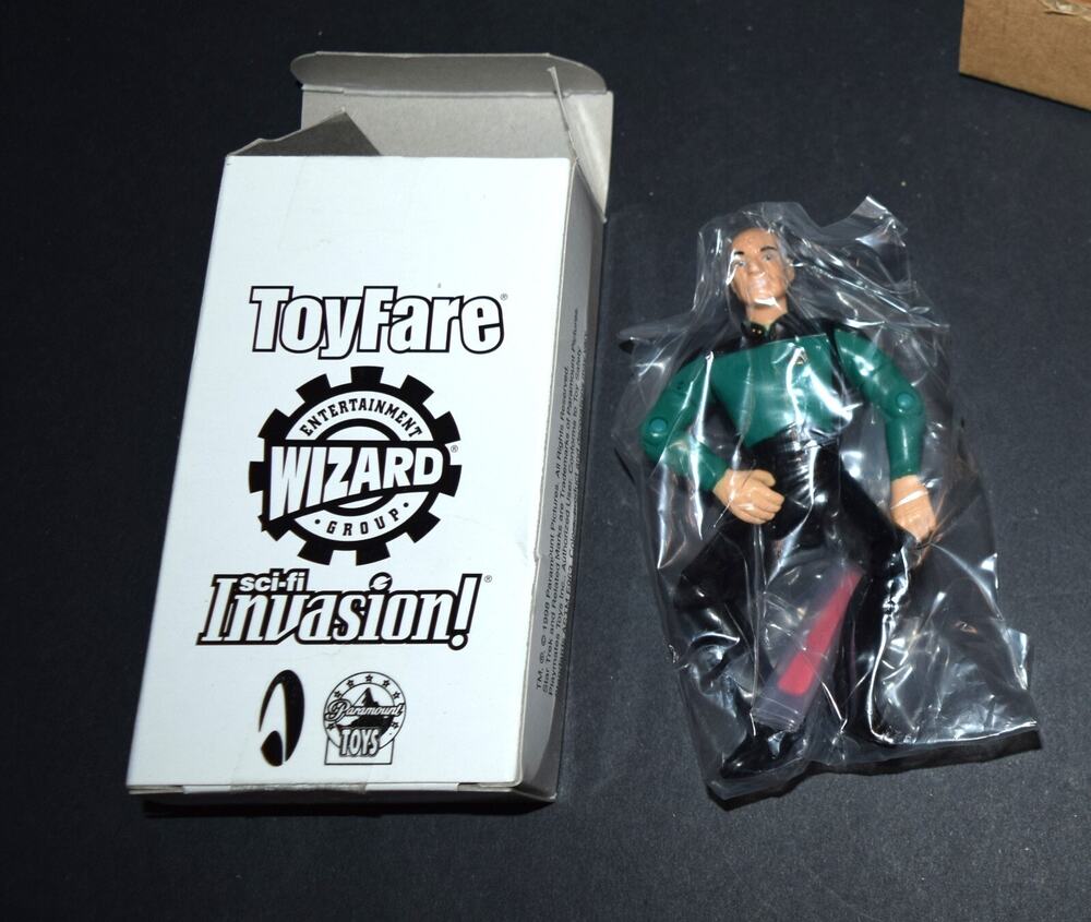 1998 Wizard ToyFare STNG Captain Picard Action Figure With Phaser